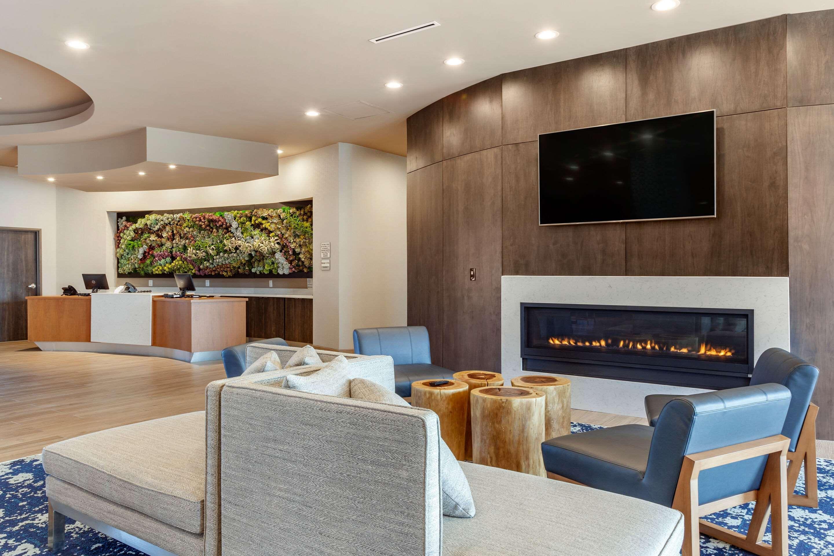 Cambria Hotel Calabasas - Malibu Экстерьер фото